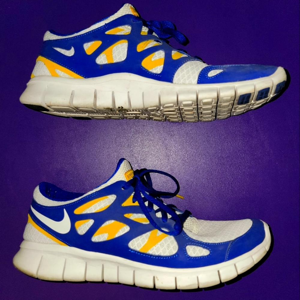Nike Free Run + Livestrong size 10